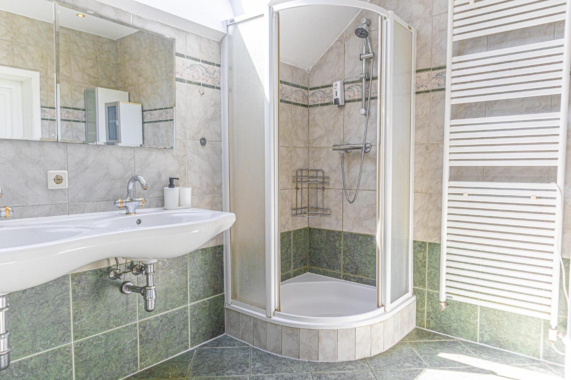 Apartment Exquisite In Shared With Garden & Parking Vienna