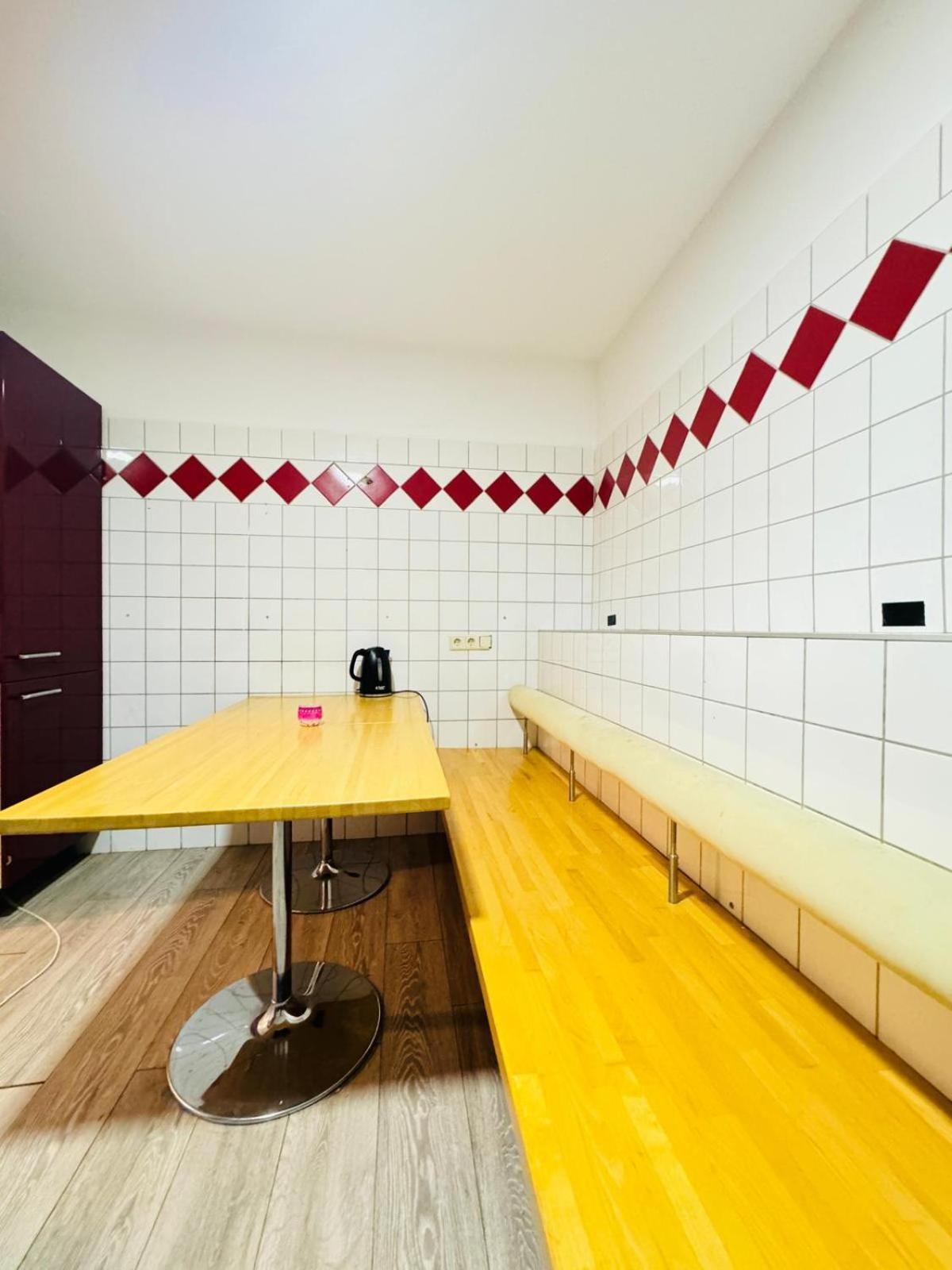 Exquisite In Shared With Garden & Parking Appartamento *