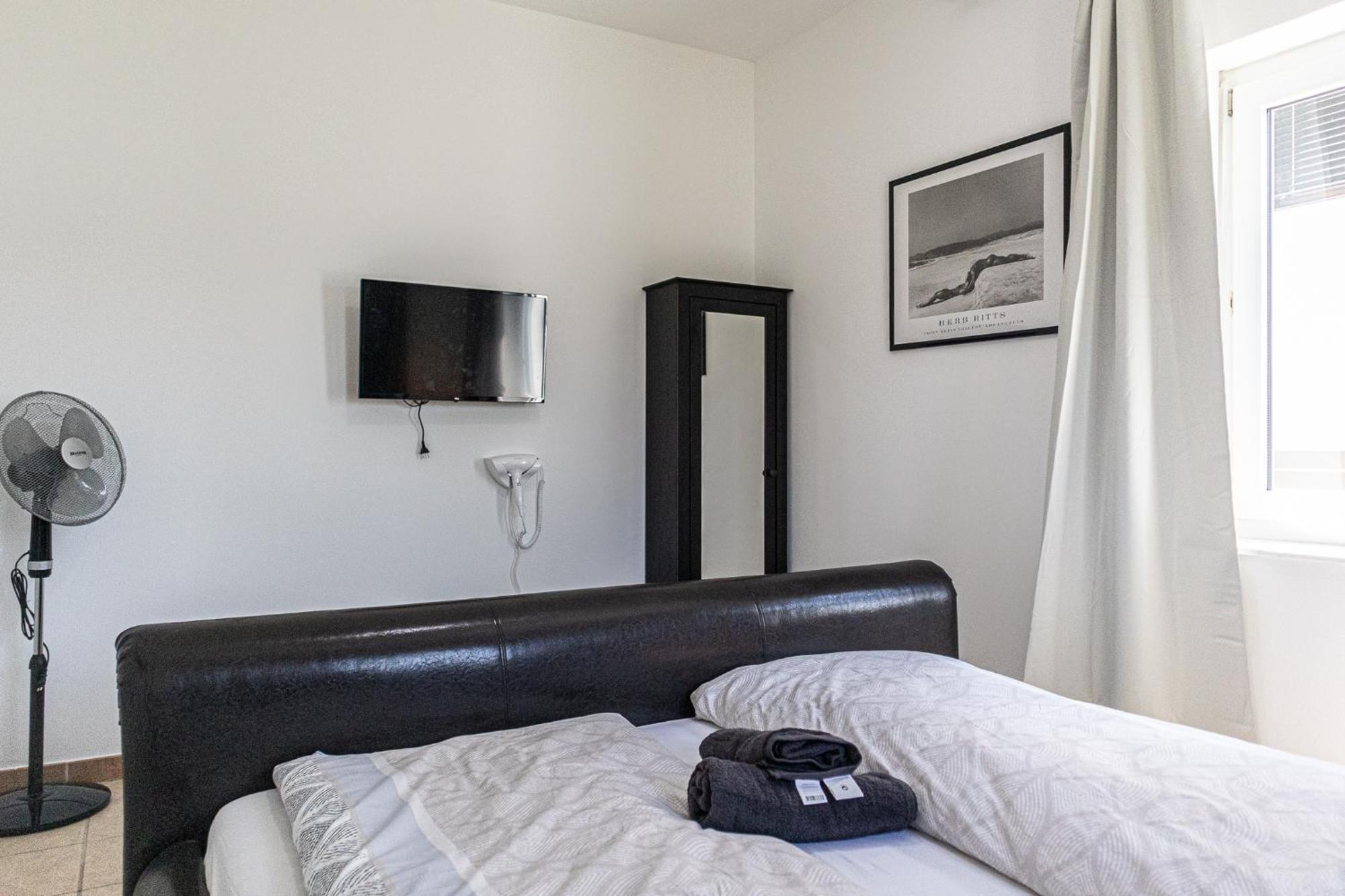 Exquisite In Shared With Garden & Parking Appartamento Vienna