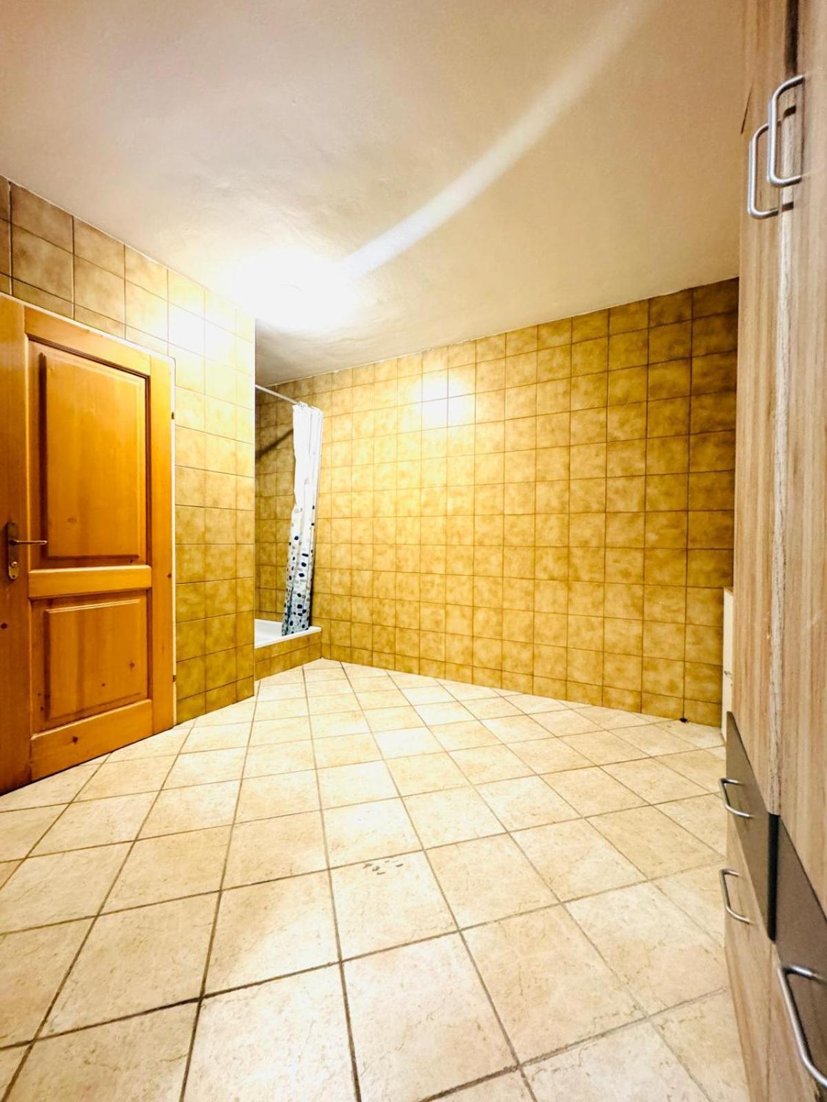 Appartamento Exquisite In Shared With Garden & Parking