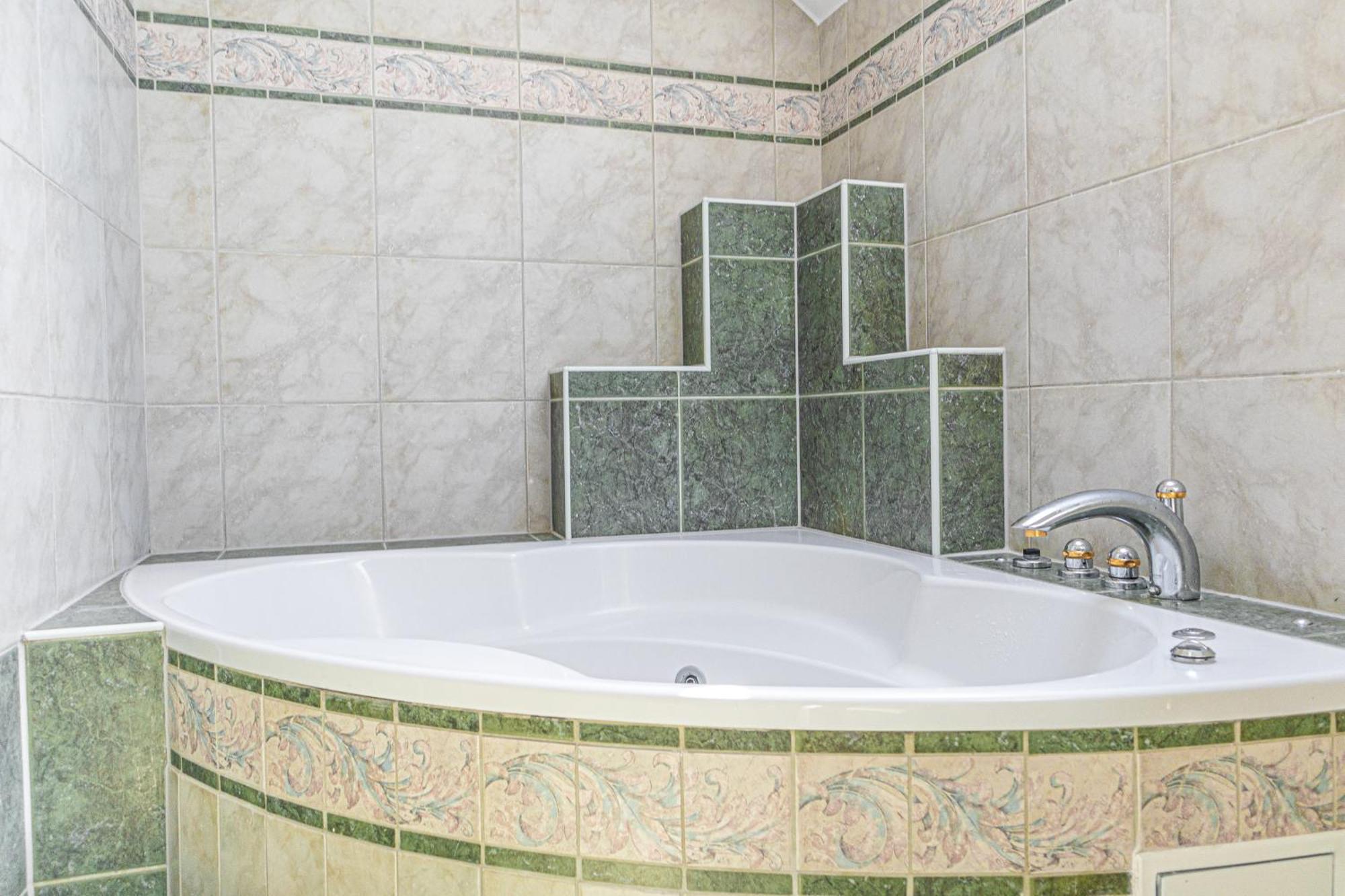 Appartamento Exquisite In Shared With Garden & Parking